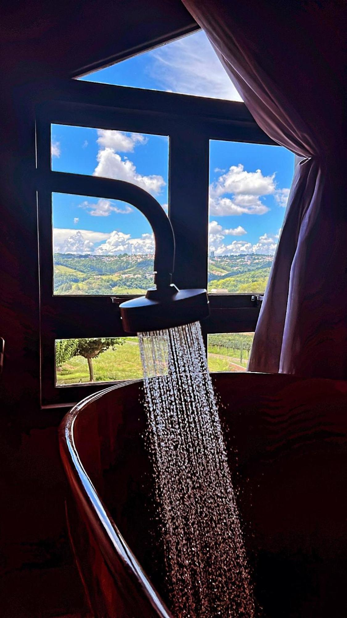Capanna Del Vale - Um Refugio No Vale Dos Vinhedos Com Experiencia Exclusiva De Degustacao Na Vinicola Dom Candido Bento Gonçalves Rom bilde
